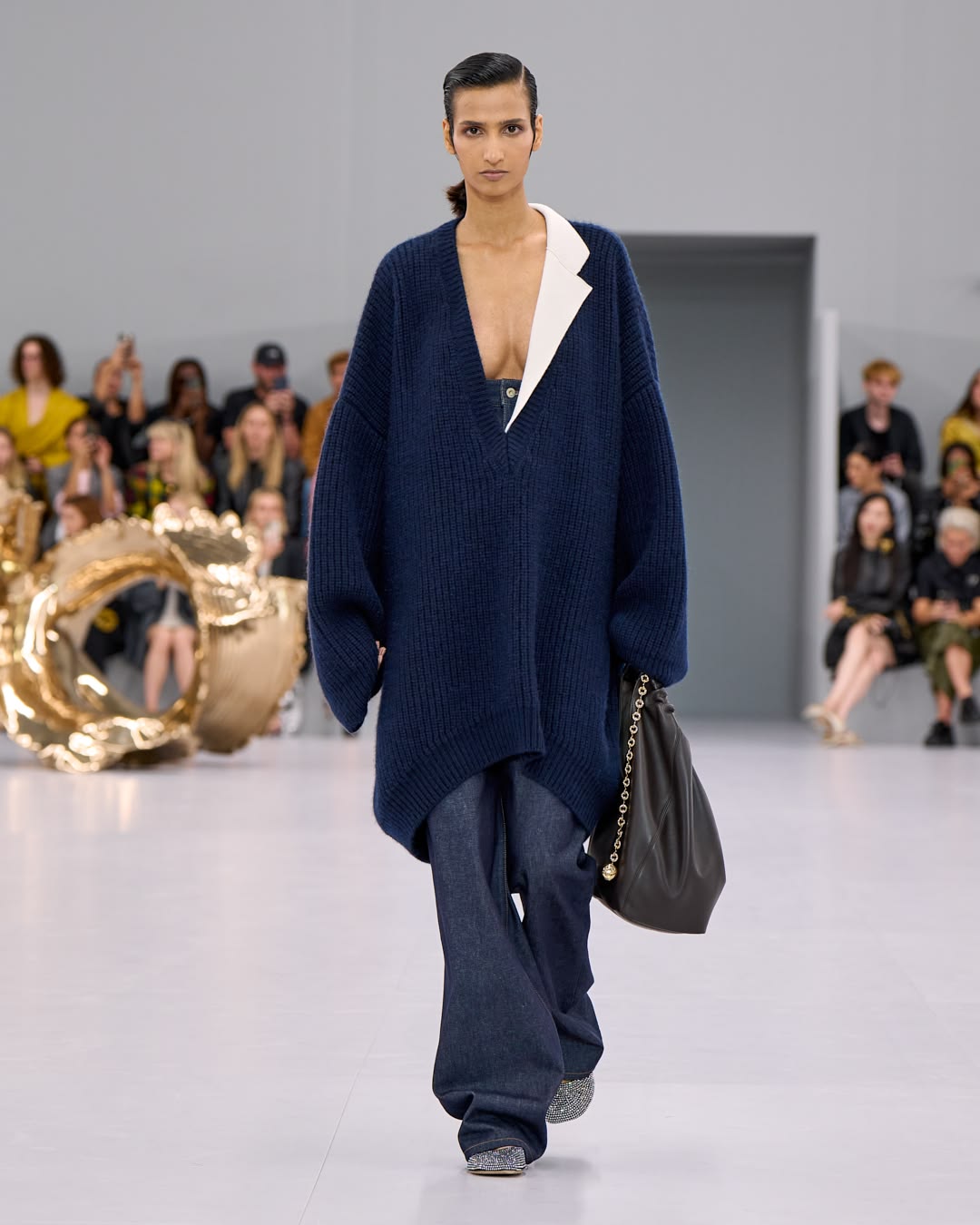 Why the Oversized Wool V-Neck Will Always Be Winter's Most Elegant Essential