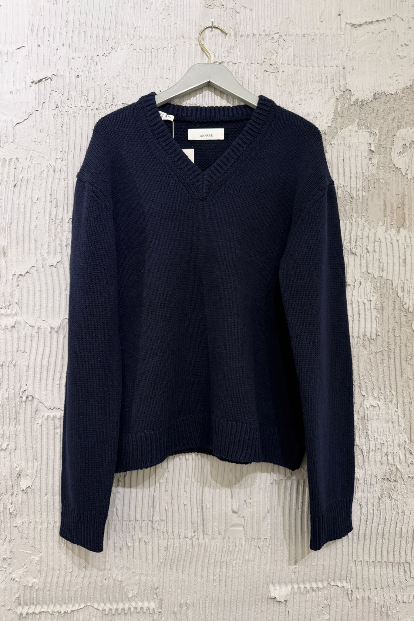Annarr | Anred knit v-neck
