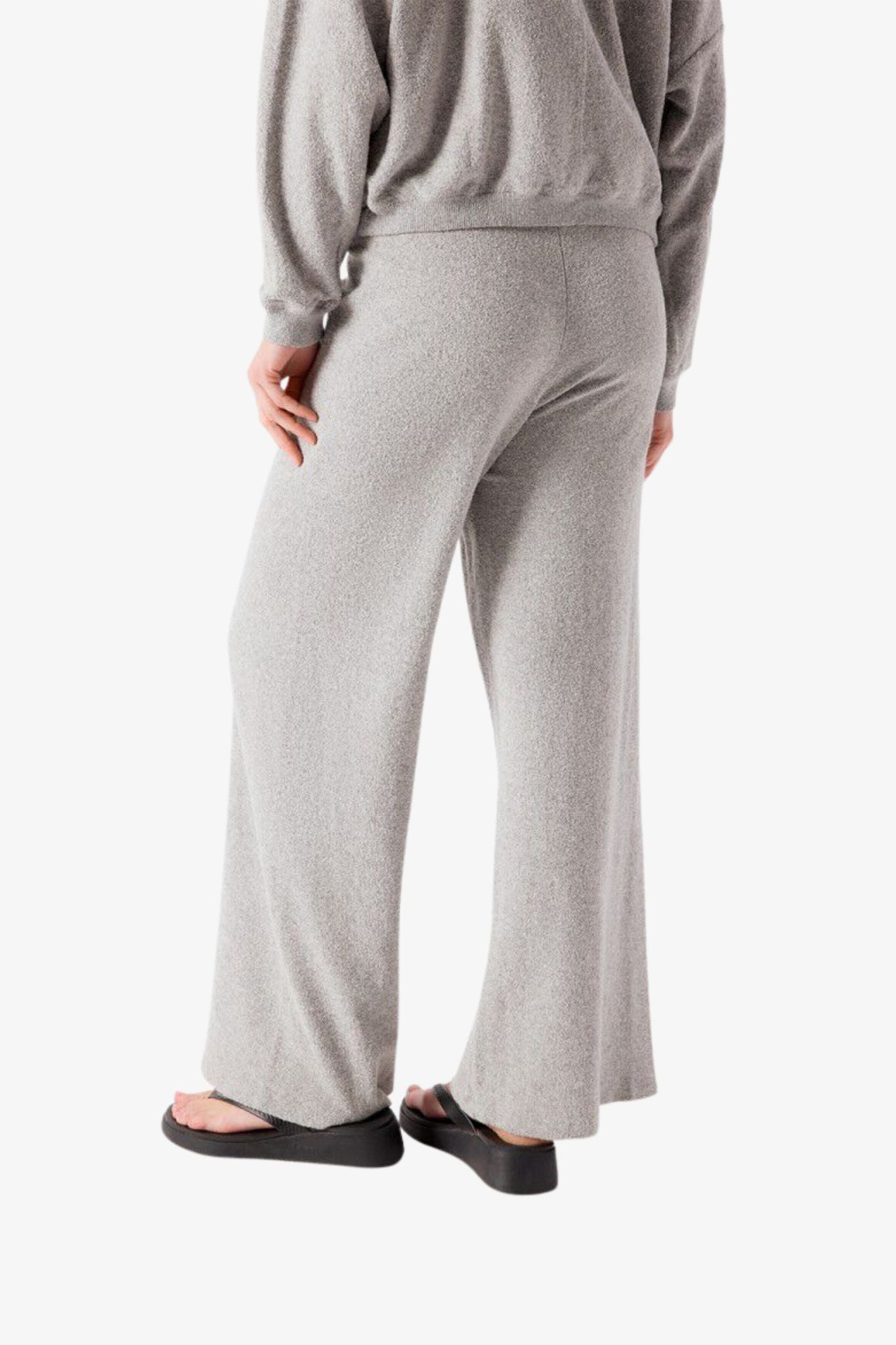 AV | Cluway jogging