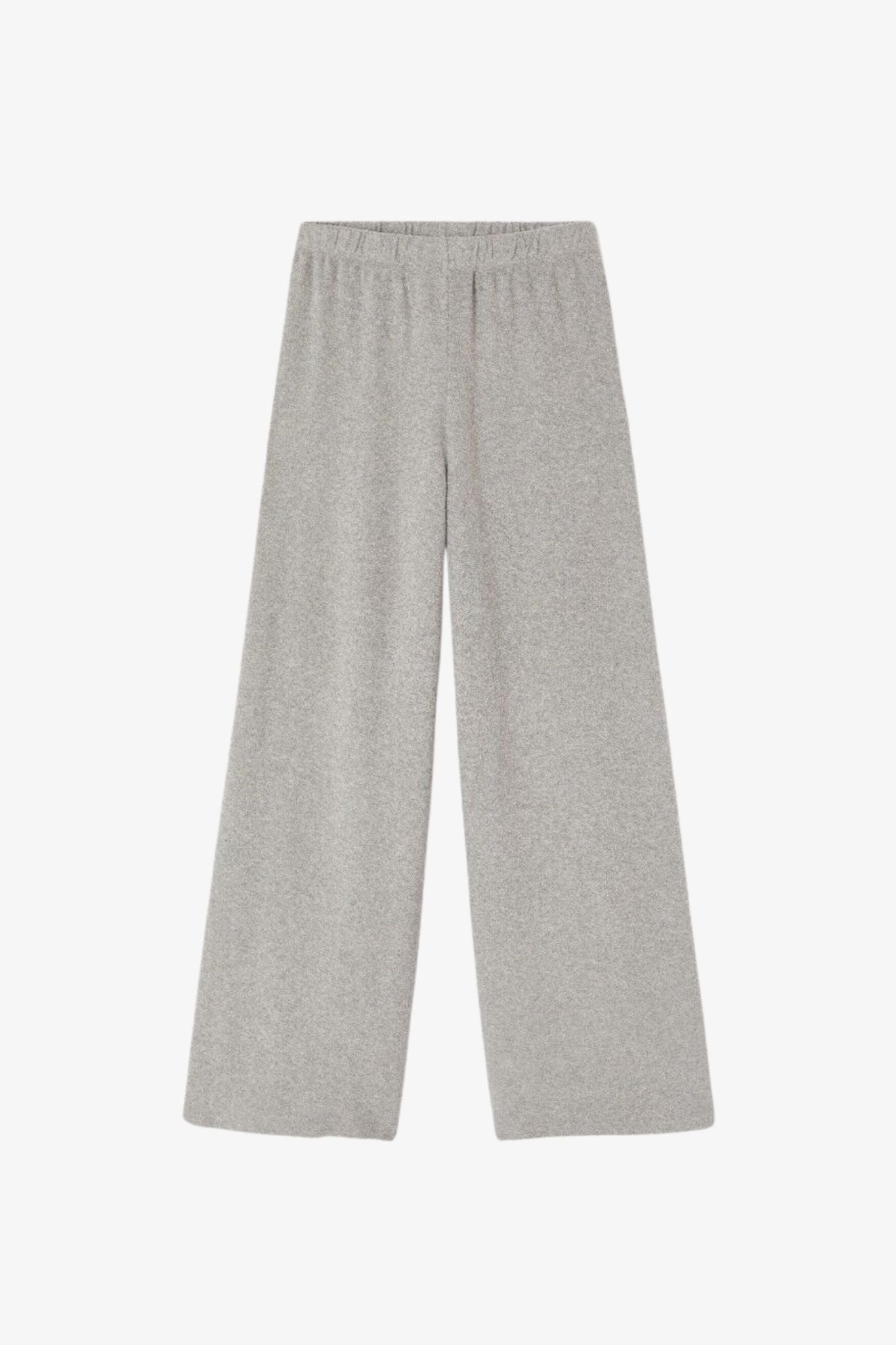 AV | Cluway jogging
