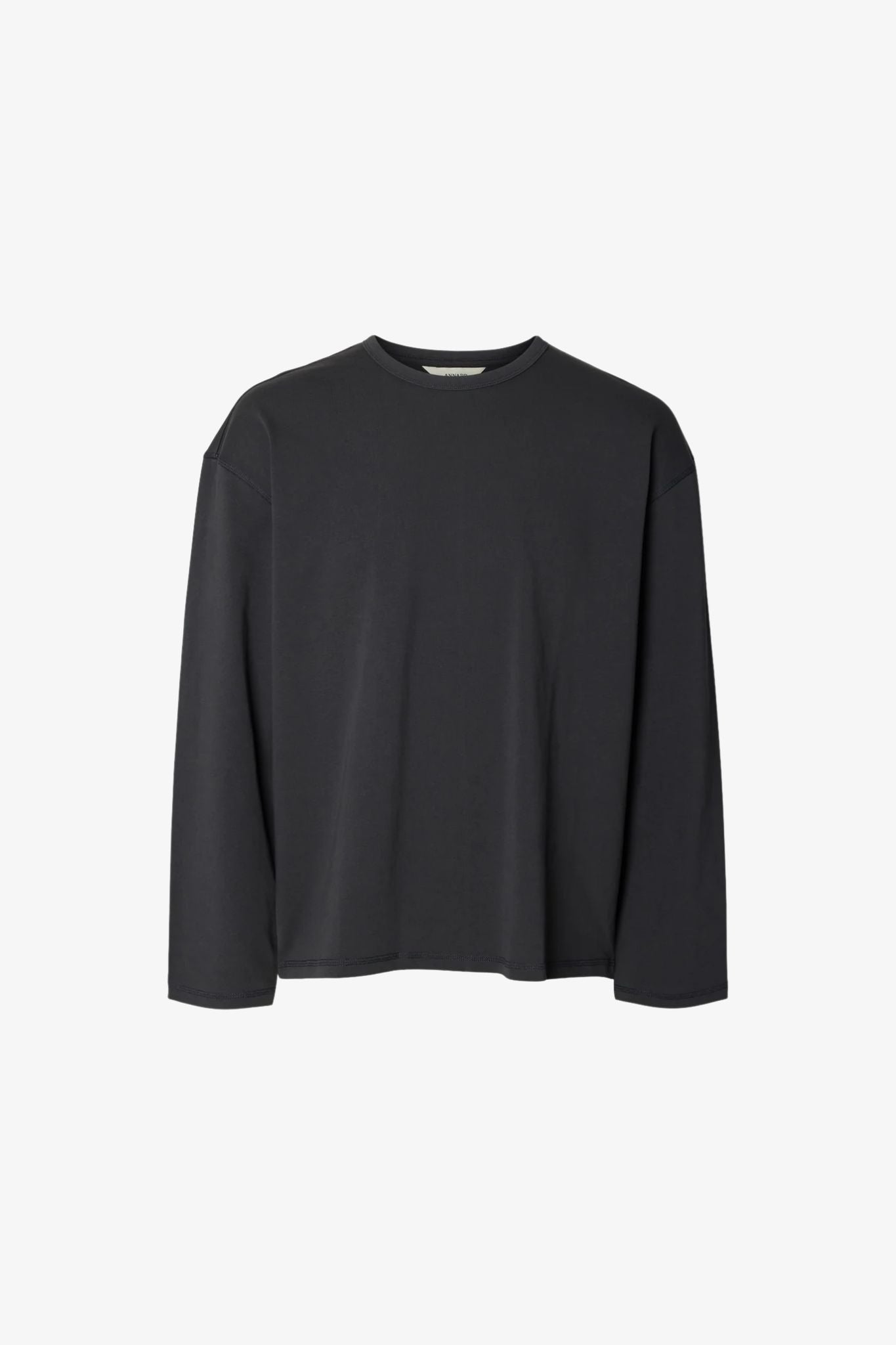 Annarr | Anreske stitches o-neck tee
