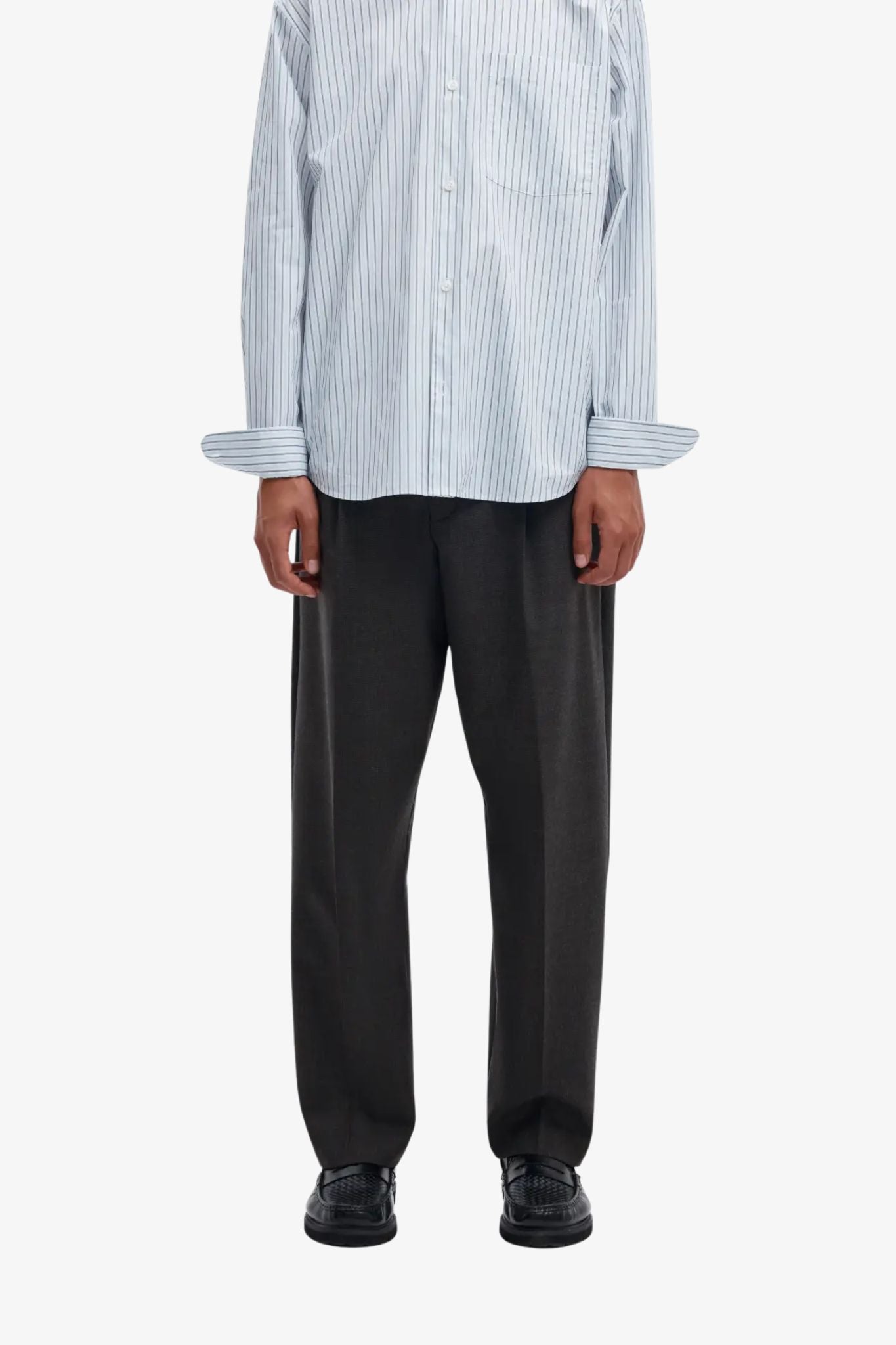 Annarr_Anrnorrwoolblendtrouser_b1507e8a-a169-4388-8493-5c0a9150c283.jpg