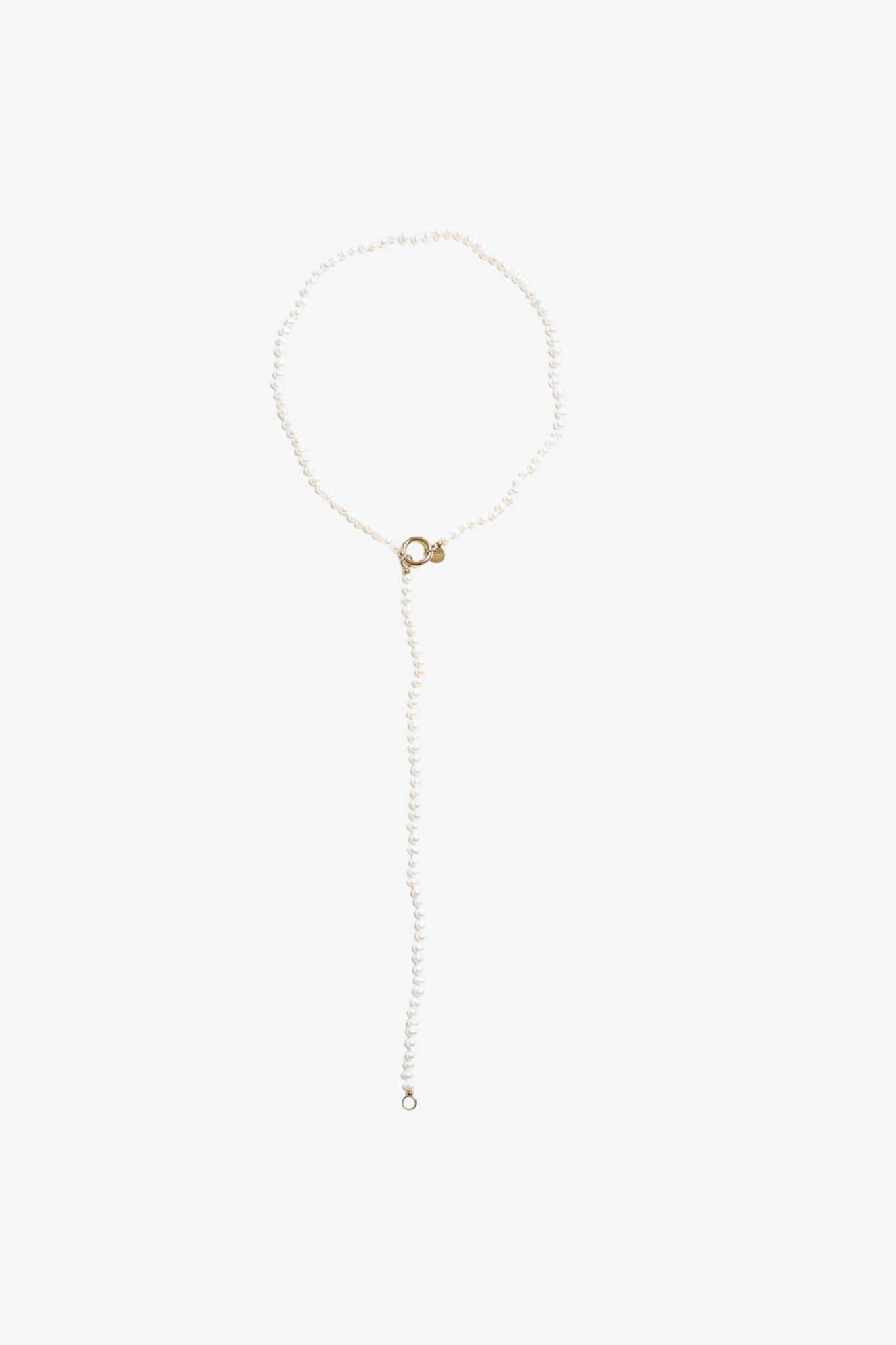 Bonnie Studios | Festive Pearl Necklace