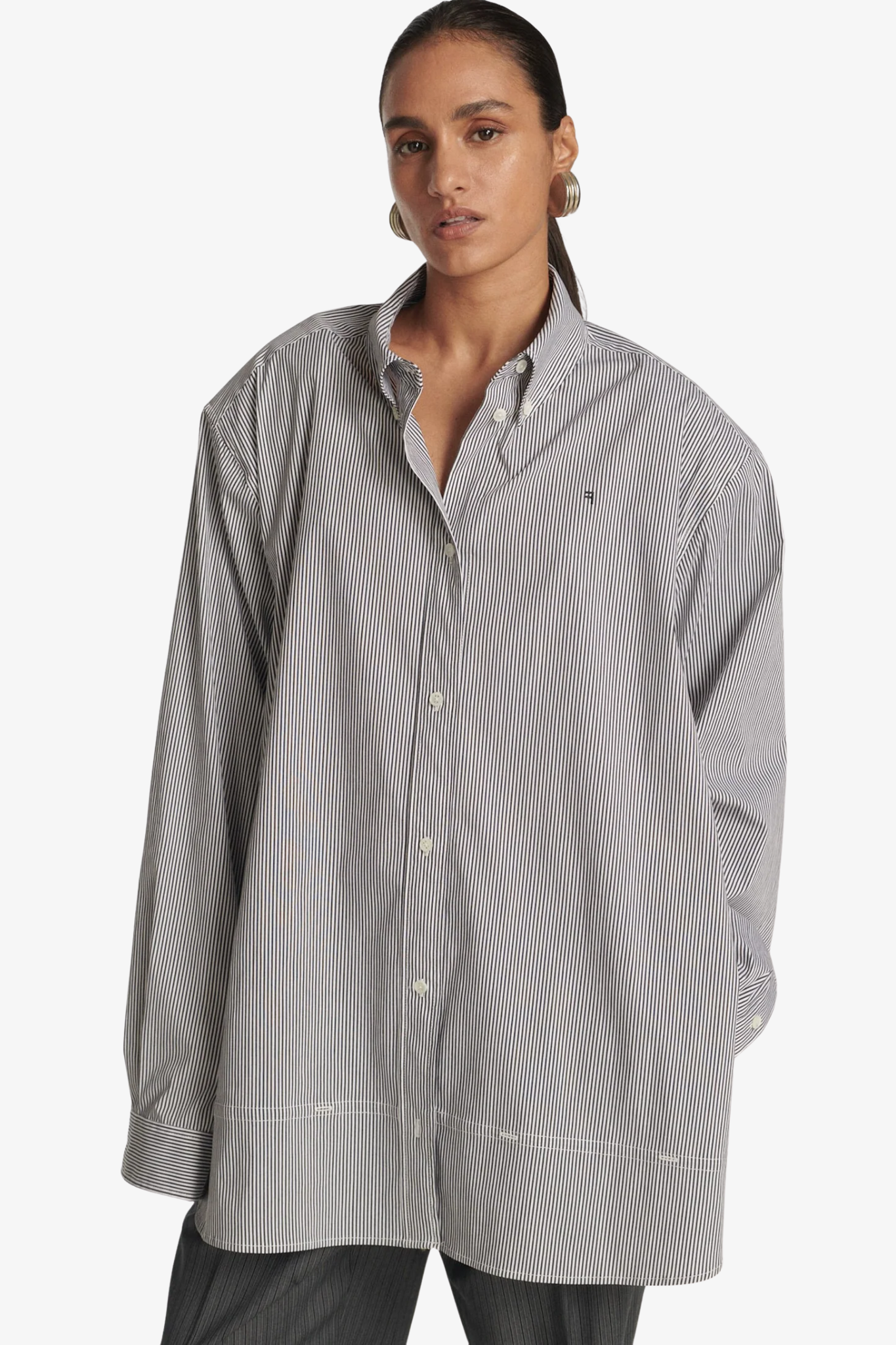 Frenken_Ralf_men_shirt_black_stripes.png