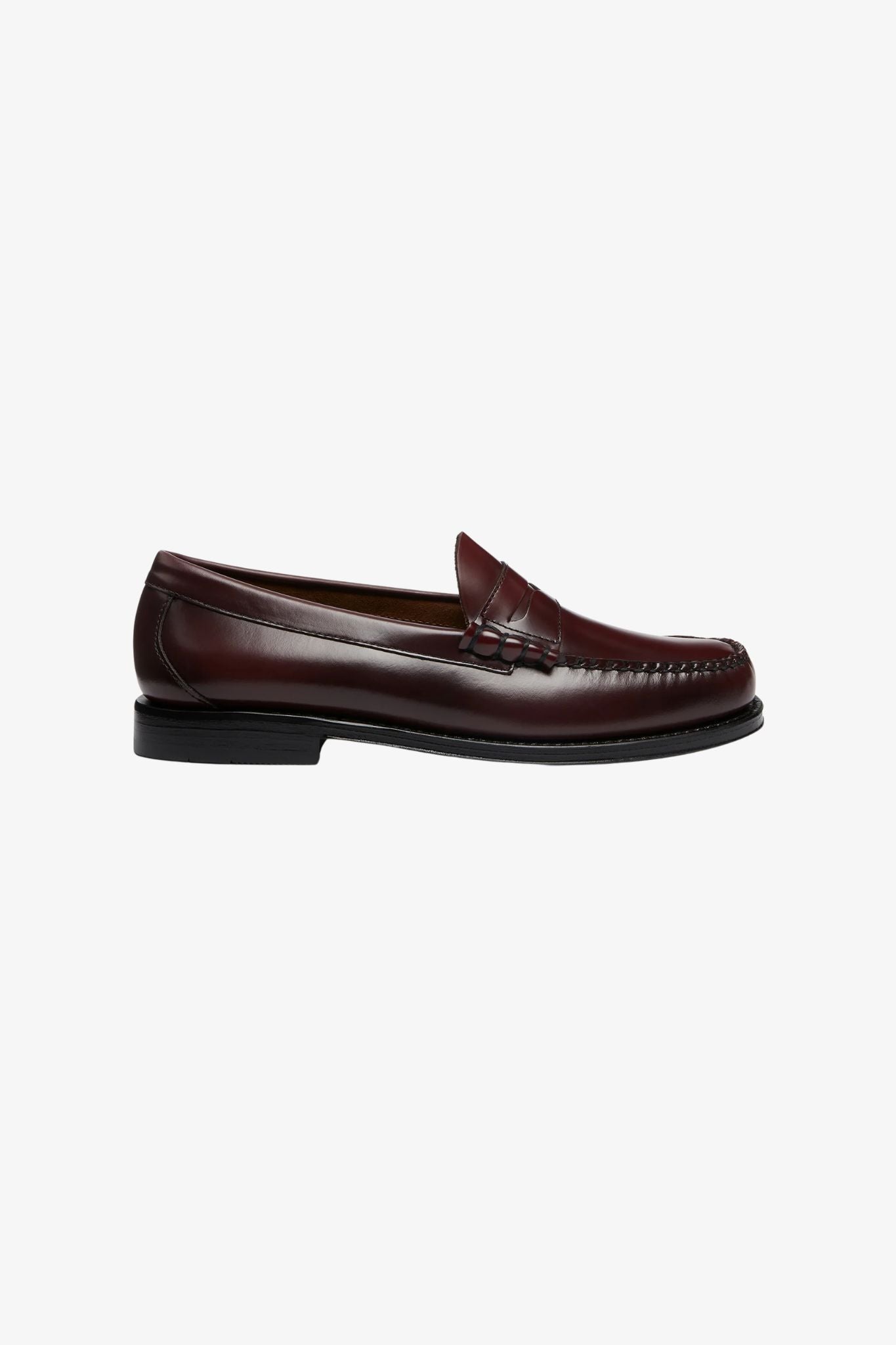 G.H.Bass_WeejunPennyLoafers_b0b71c17-e3c0-4a70-9dd5-e54458b2842b.jpg