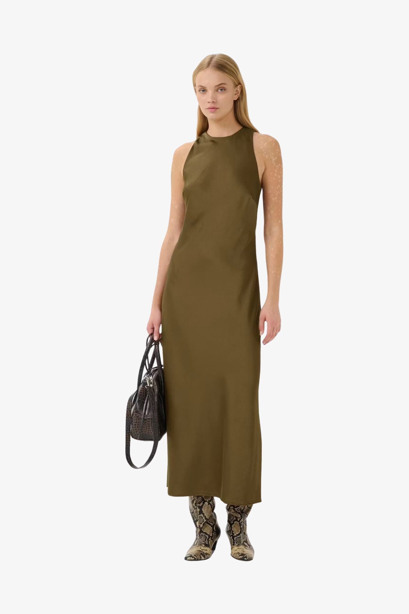 GZcerinaSLdressGestuz_39c45ace-a6ec-4a3d-b6cb-4fa856ff1449.jpg
