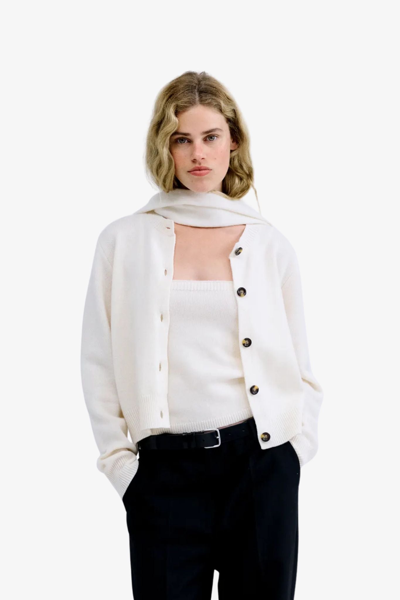 LoveStories_Miranda_Camilleknit.jpg