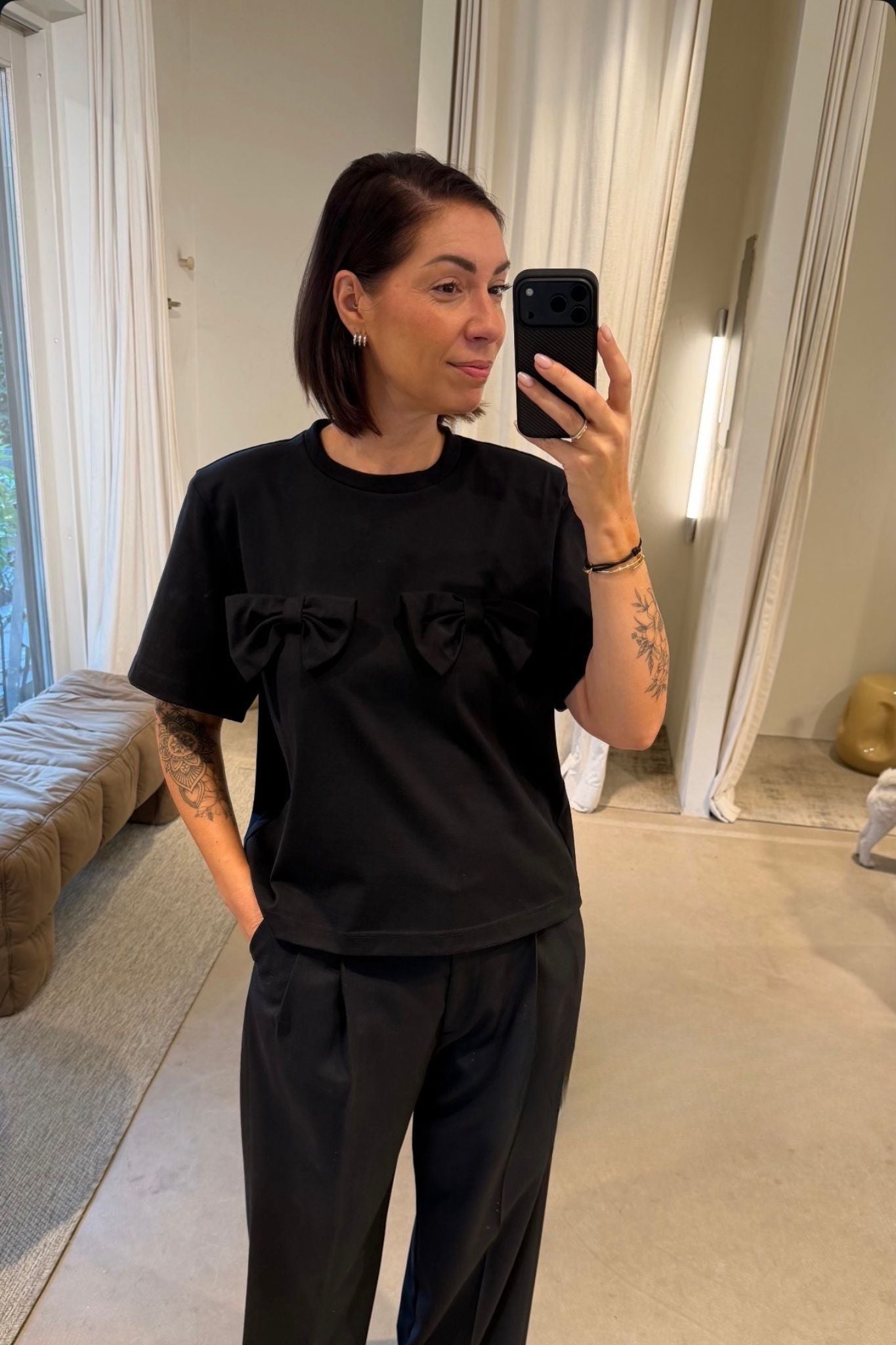 Undress code | everly t-shirt